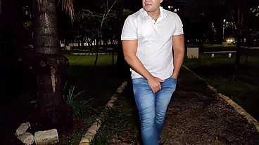 Gozando na praça