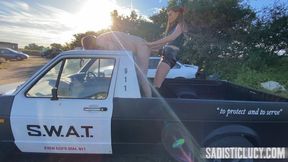 Strap-on pegging her slut in the back of a pick up truck - Miss Honour May - MP4 SD