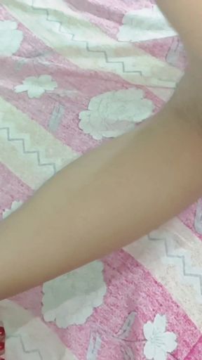 Bohot Mota lund hai aur tight Wet pussy chut gili horakki hai   Clip 2