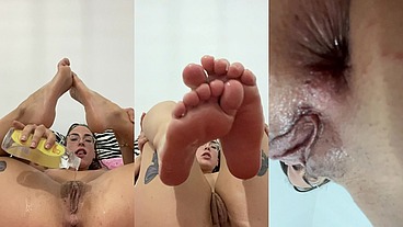 SQUIRT,ANAL AND OIL. Playing with my dildo and my satysfayer