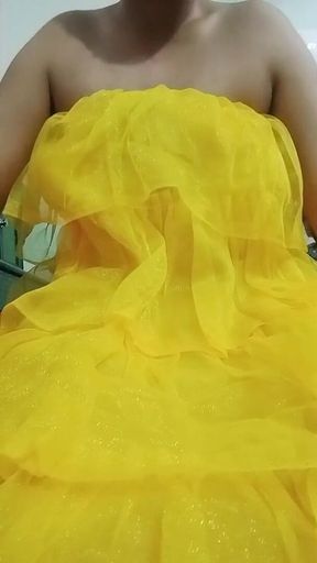 Indian Gay Crossdresser Gaurisissy XXX Sex in Yellow Lehenga