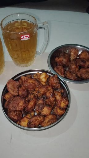 Biwi ne raat ko Beer pikar nashe me Beer ki Bottle ko Chut me Daal Diya