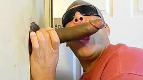 OUT OF TOWNER VISITS GH-BIGGEST DICK EVER AT MY GLORYHOLE