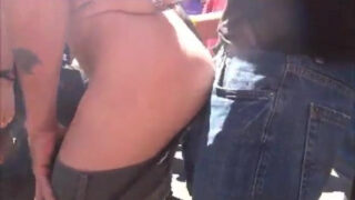 Đoạn video công khai ghi lại cảnh đàn ông quan hệ tình dục qua đường hậu môn thô bạo.