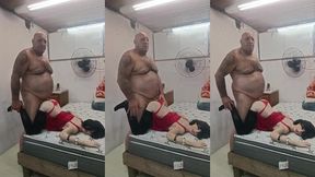 a boneca do tiuzao e muito gostosa o coroa sempre coza nela ela me da muito tezao