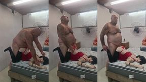 a boneca do tiuzao e muito gostosa o coroa sempre coza nela ela me da muito tezao