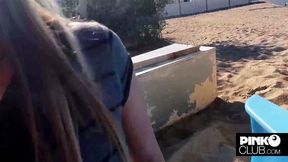 Luca Ferrero incula Tina Princess in giro per Rimini