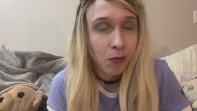 Bubblegum red huge in the whole camera view bubbles