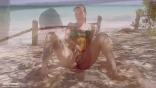 Melisa Mendini Gold Beach Teaser