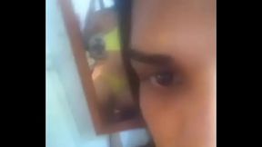 Frida Rubi Hilton MOVIENDO CULOTE