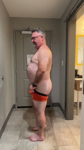 Luvbennude Strips and Showers   Clip 1