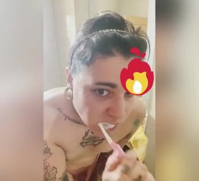 Brushing my teeth naked after taking a shower