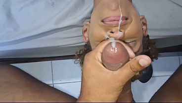 Fiz o carioca gozar gostoso