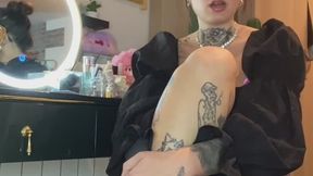 La psicologa cura il feticista che si arrapa solo se vede dei piedi.