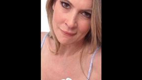 Gigi Dior's steamy POV deepthroat and facial