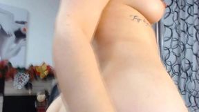 Bootylicious latina AnaliaSchet with fox tail dances on a pole