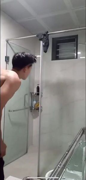 5-Guy Gay Group Shower Cam: Amateur Bathroom Scene