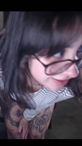 Martina Olvr forgot to close the live and enjoyed very tasty