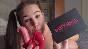 BBW unboxes & plays with JodiVibe Medusa Dual-Tongue clit and g-spot vibrator