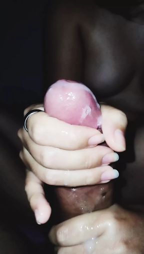 My stepdaughter comes into my room to give me a good handjob without anyone noticing it