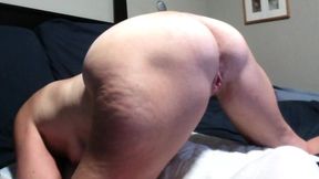 Hot MILF Gets Her Bottom Worked on with a Big Plug while Vibrating Her Pussy&#x270C;
