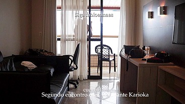 Hotwife no estilo Paola se exibindo para o amigo negão bem dotado estilo Bengala. Corno filmando tudo BBC wife