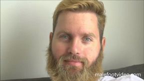 Bearded Guy Shows Off His Amazing Feet & Sport Socks