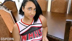 black cheerleader teen like the expert white cock to fuck her young pussy