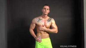 Oiled-Up Eastboy Flexes His Hot Pecs