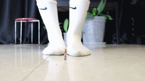 new 4K white sock crushing dwarf