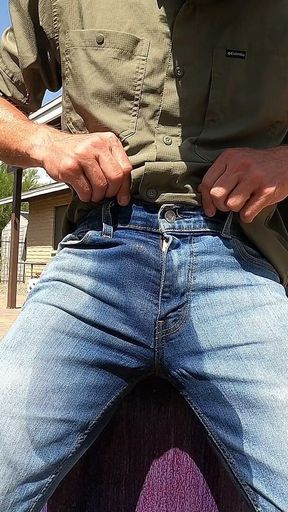 Giving Some Airbnb Neighbors a Jeans Wetting Piss Show