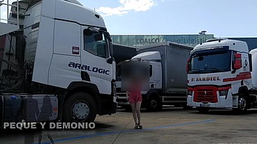 I TAKE A TRUCK DRIVER AND GIVE HIM AN INCREDIBLE HANDJOB
