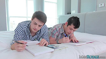 Twinks Chase & Hunter Page Study LONG & HARD For 1st Anal Exam