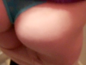 Unfathomable risky blow job in the fitting room