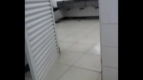 gay se de no cross calcinha posto exibindo gasolina