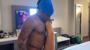 Blonde GILF Crissy DD James Invites Mr Majic To Her Hotel And Gets A Huge Load On Her Bi Beautiful Boobs