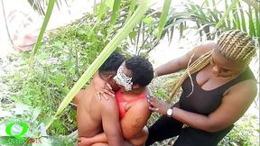 Ghetto Girls On The Street