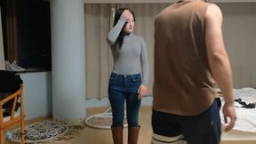 Jeans and boots girl's standing sling orgasm thrills (Chinese model)