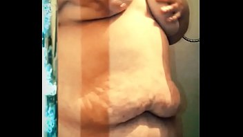 Dirty girl Curvymetalhead takes a shower
