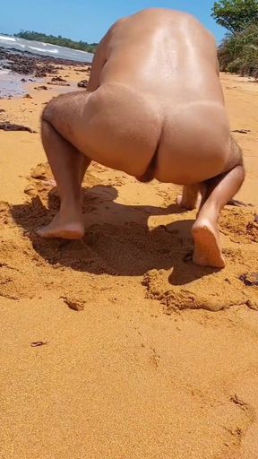 Ladysilva Hot Ass on the Beach