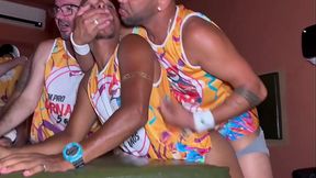 Orgia de carnaval mais famosa de S&atilde_o Paulo Carnapika, 05 anos de foda! Final