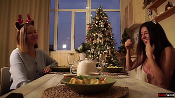 Sucking and jerking off neighbor&#039_s cock as a Christmas present Handjob Cumshot