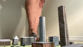 C4 mega I enjoy squashing their city while they desperately flee