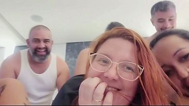 Fomos em 3 casais no Motel &bull_ Troca de Casal Parte 1