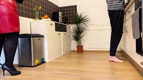 Fat sexy mother-in-law in pantyhose gets son-in-law&#039;s hot cum in the kitchen