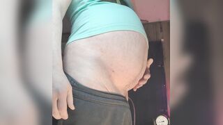 Gigantic Air - Abdomen Inflation with Air