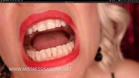 Mistress Isadora: Sharp teeth