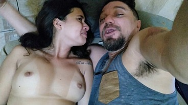 OI EU SOU NOVINHA NINFETINHA TENHO 18 ANINHOS E ADORO UM VELHO