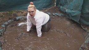 Business Woman in Muddy Orgasm