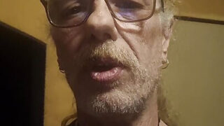 Französische schwule Schlampen nehmen riesige Schwänze tief in ihre Ärsche – Nahaufnahme